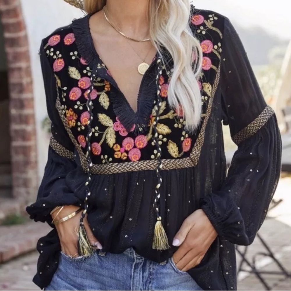 Lovestitch Blouse Embroidered Floral Sequin Velvet Fringe Tassel Size Medium